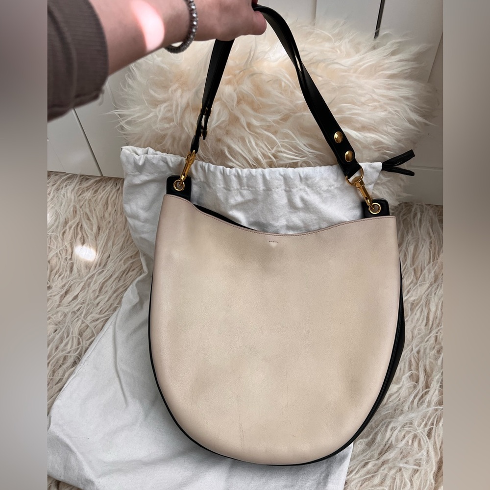 RARE Celine Phoebe Philo Ivory Bi-color Smooth
Calfskin Leather Medium Hobo Bag - Picture 4 of 16